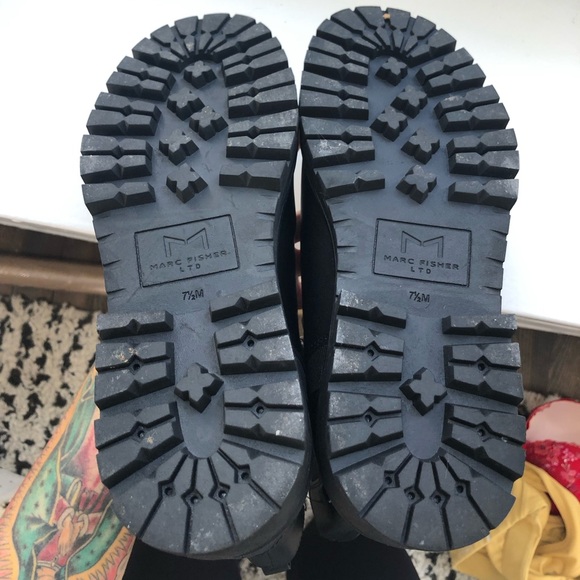 Marc Fisher LTD Parrie Bootie - Picture 6 of 6